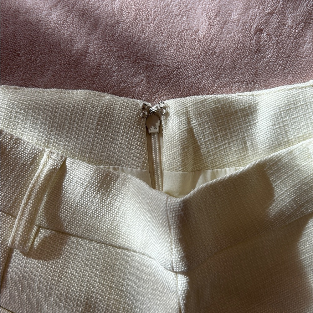 Cream Pleated Mini Skirt - Picture 5 of 8
